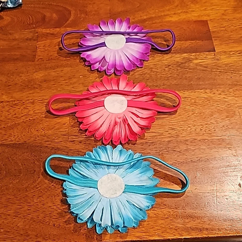 Gorgeous girls,toddler, baby headbands. Large flowers. Super cute
